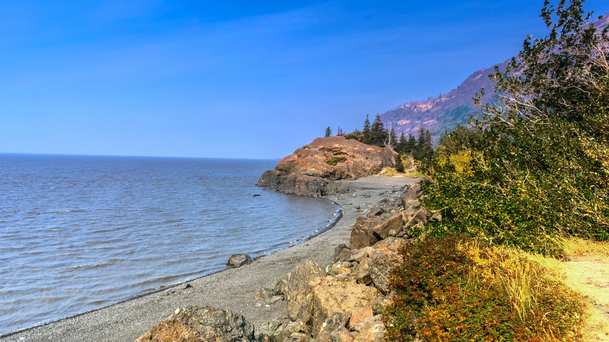 Within Alaska's Kenai Mountains-Turnagain Arm National Heritage Area, you'll find mountains, lakes, rivers, glaciers, and fjords in an area comprised of north-south road, rail, and trail corridors from Bird to Seward as well as Girdwood, Portage and Moose Pass. (Jennifer Harris/Dreamstime/TNS)