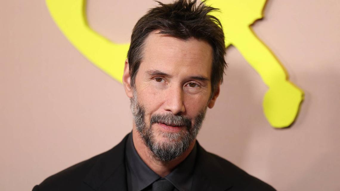 Keanu Reeves and His Girlfriend, Gray-Haired Goddess Alexandra Grant, Hold Hands on the Red Carpet 