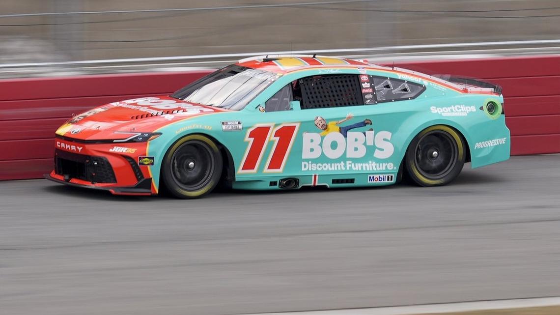 Denny Hamlin aggravates shoulder injury in fall 