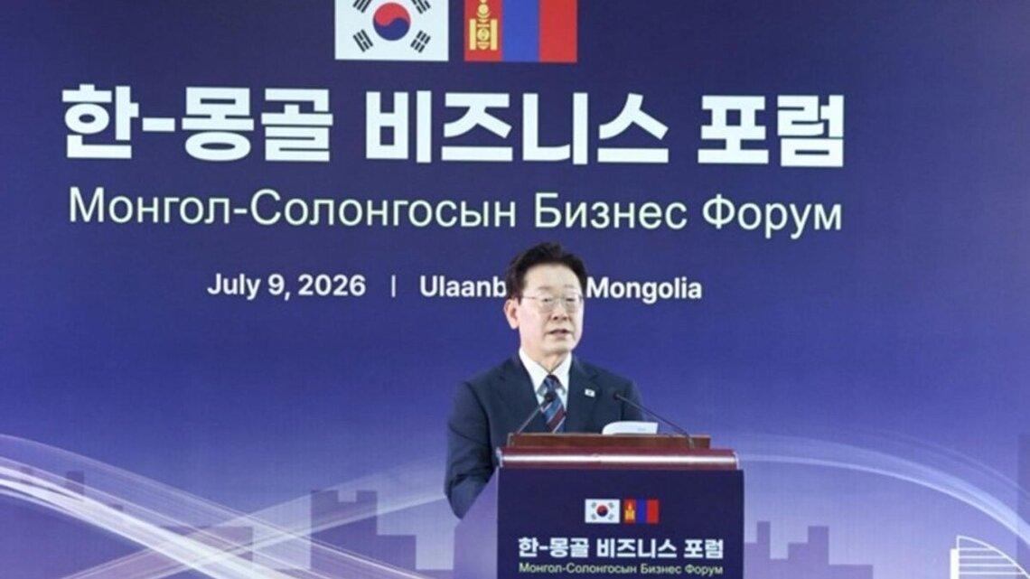 South Korea says U.S. may allow Korean-built warships