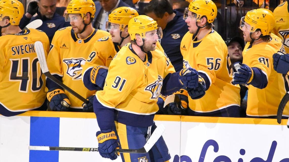 Predators, Sharks look for late push into West playoff picture 