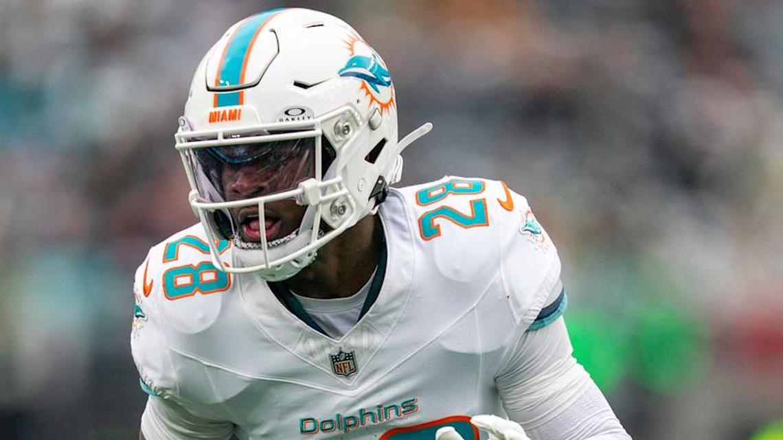Where Achane Ranks Among the Dolphins' Tough Extension Decisions
