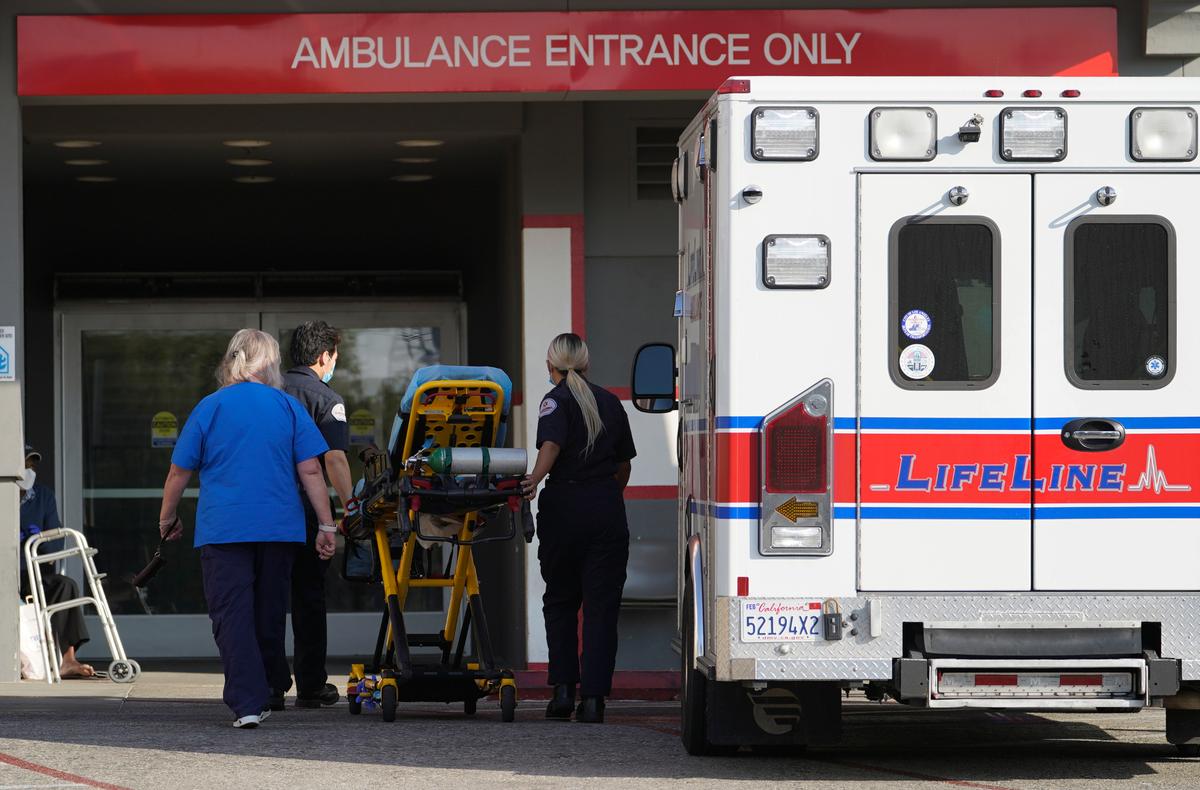 A new Washington state law increases the charity care discounts and free out-of-pocket care that hospitals are required to offer.