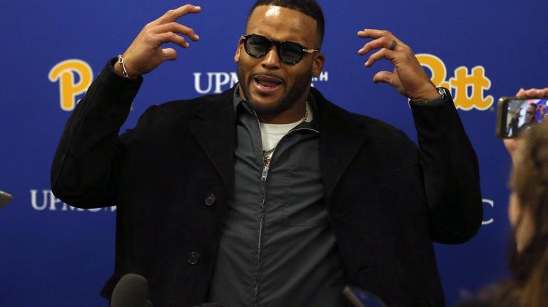 Rams' Sean McVay opens door to Aaron Donald comeback 