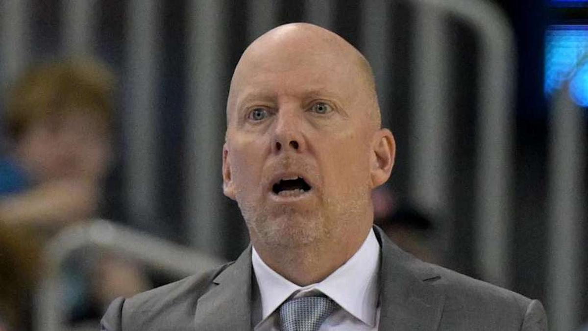  Feb 7, 2026; Los Angeles, California, USA; UCLA Bruins head coach Mick Cronin gestures in second half against the Washington Huskies at Pauley Pavilion presented by Wescom Financial. Mandatory Credit: Jayne Kamin-Oncea-Imagn Images | Jayne Kamin-Oncea-Imagn Images 