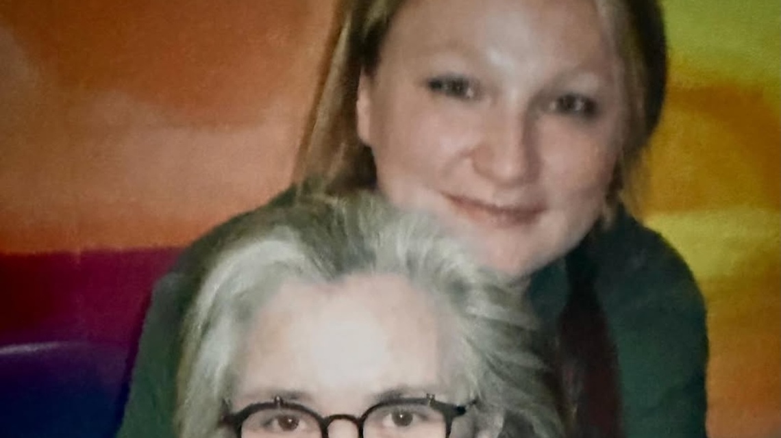 Rosie O'Donnell Writes Poem Detailing Visit With Daughter Chelsea in Prison 