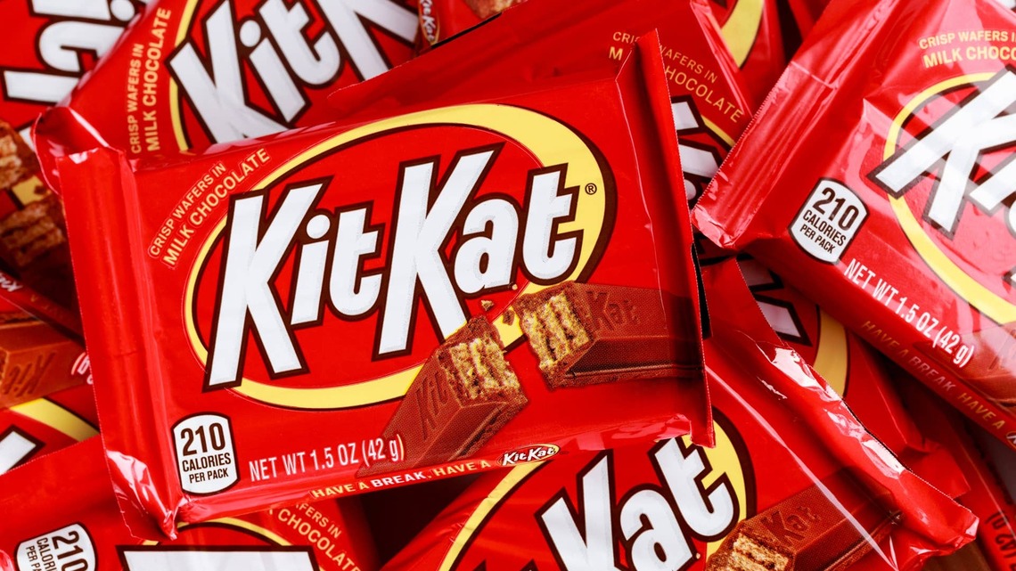 Kit Kat Releases New Aero Strawberry and Choc Orange Chunky Bars 