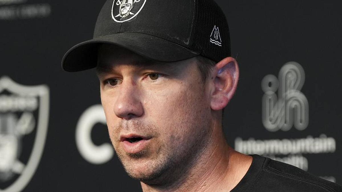 May 20, 2026; Henderson, NV, USA; Las Vegas Raiders head coach Klint Kubiak speaks during a news conference during organized team activities at Intermountain Health Performance Center. Mandatory Credit: Candice Ward-Imagn Images | Candice Ward-Imagn Images 