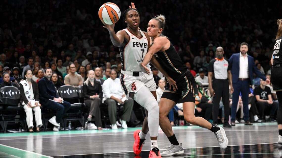 Fever star F Aliyah Boston (leg) out vs. Sky 