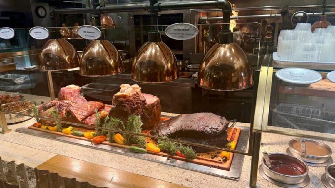 How to Do the Bacchanal Buffet in Vegas the Right Way (Without Losing Time or Money) 
