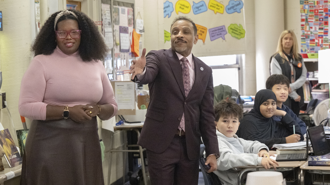 Digital hall passes that track students' locations are in use in 37 Philly schools. Here's how they work 