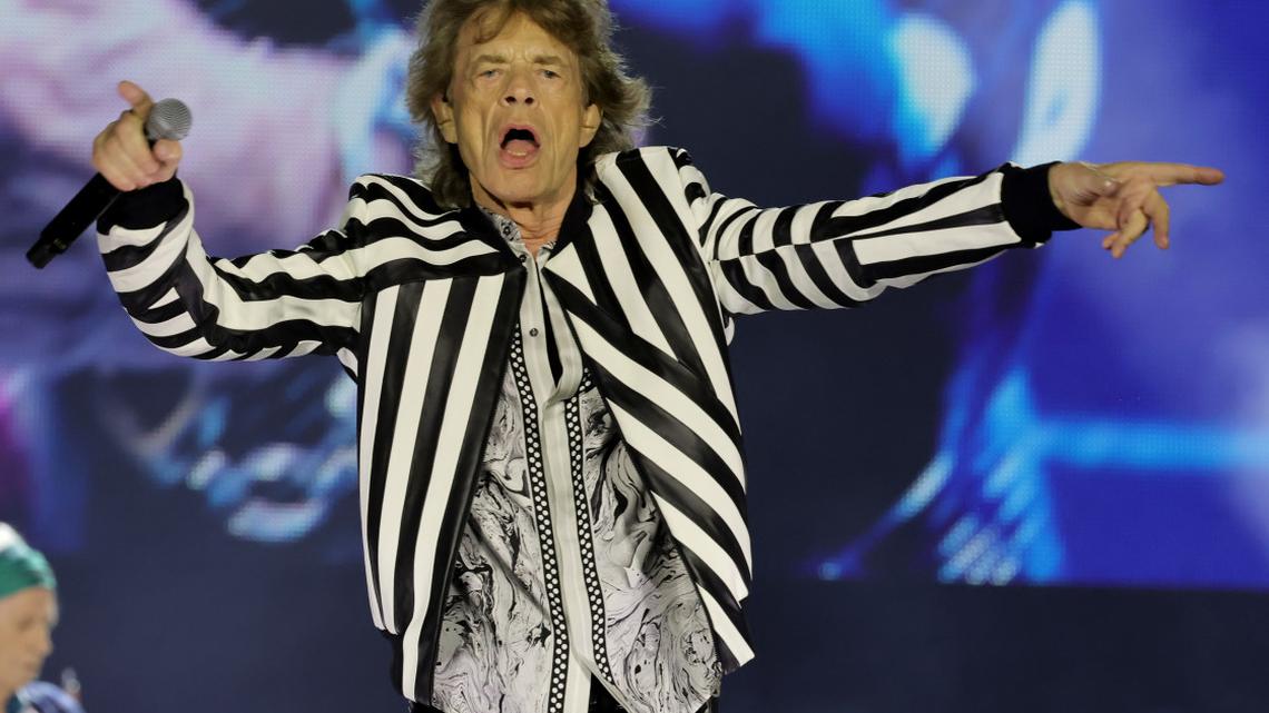 Mick Jagger's Gorgeous Blonde Daughter Georgia May Rolls Around in a Field of Daffodils 