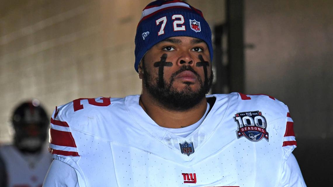 Jermaine Eluemunor Takes Aim At Jaxson Dart, Giants Locker Room Narrative 