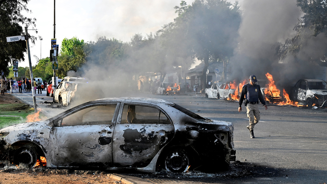 South Africa withdraws asylum directive after anti-migrant violence