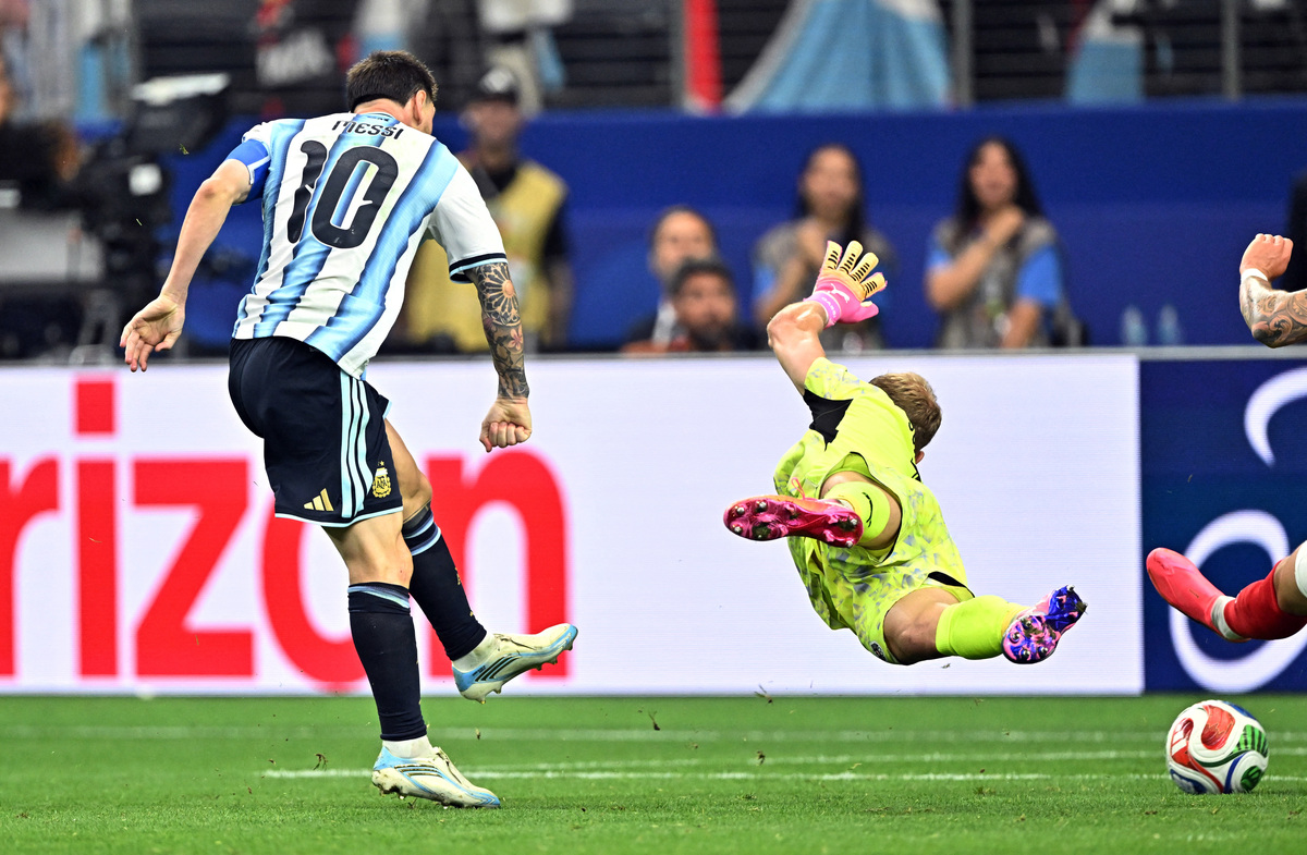 Soccer Football - FIFA World Cup 2026 - Group J - Argentina v Austria - Dallas Stadium, Arlington, Texas, U.S. - June 22, 2026 Argentina's Lionel Messi scores their second goal IMAGN IMAGES via Reuters/Maria Lysaker