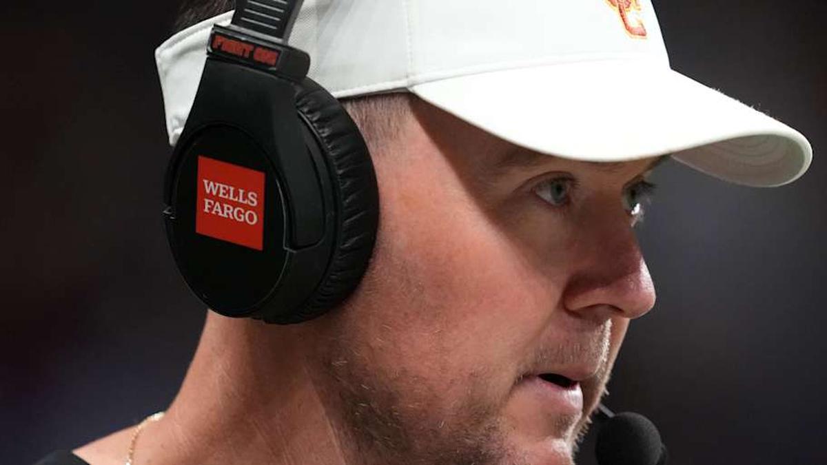  Dec 30, 2025; San Antonio, TX, USA; Southern California Trojans head coach Lincoln Riley watches in the first half against the TCU Horned Frogs during the Alamo Bowl at Alamodome. Mandatory Credit: Kirby Lee-Imagn Images | Kirby Lee-Imagn Images 