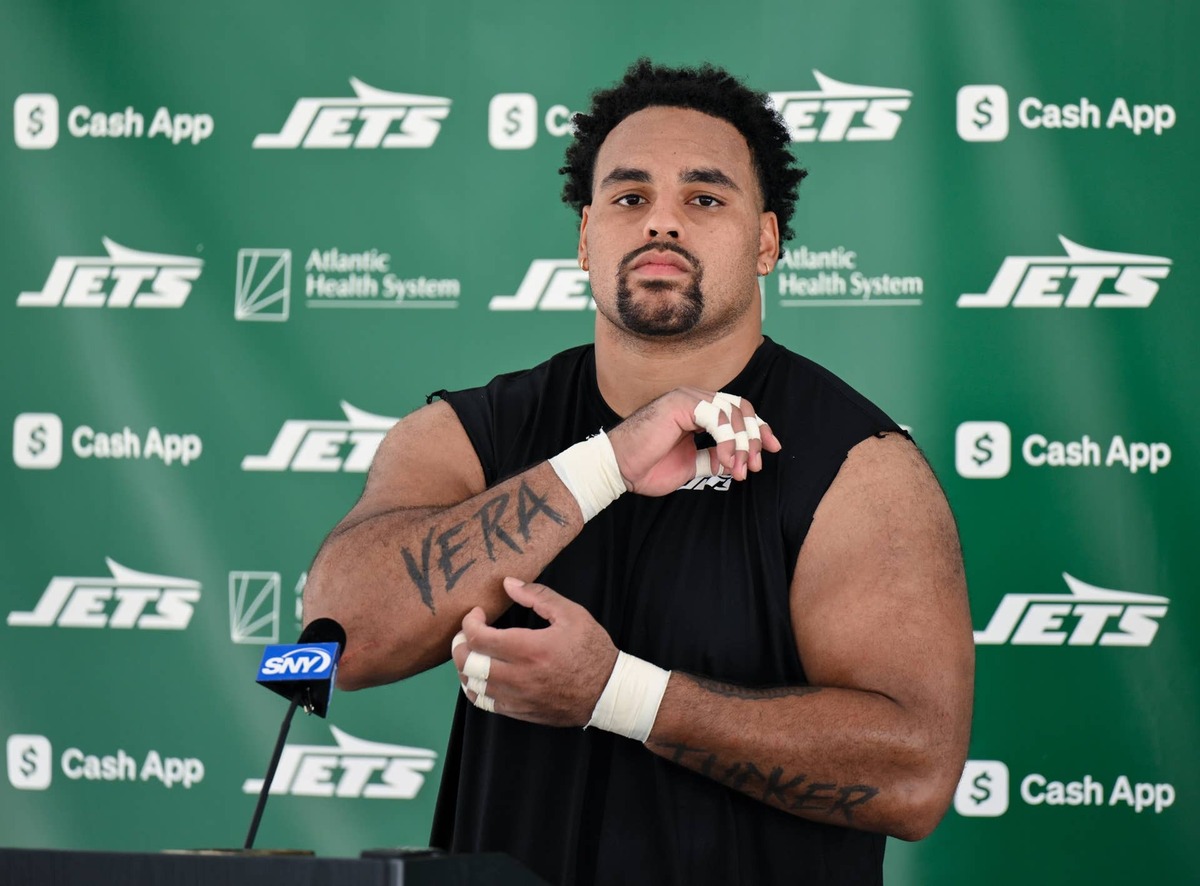  Former New York Jets guard Alijah Vera-Tucker (75), now a Patriot. John Jones-Imagn Images