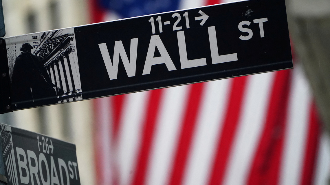 Analysis-Why Wall Street banks want Democrats to back their capital relief 