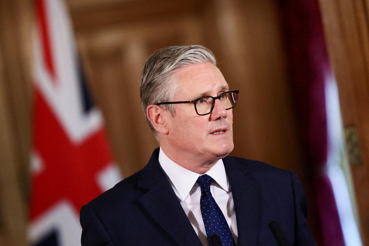 FILE PHOTO: British Prime Minister Keir Starmer gives a media statement at 10 Downing Street  in London, April 30, 2026. REUTERS/Jack Taylor/File Photo