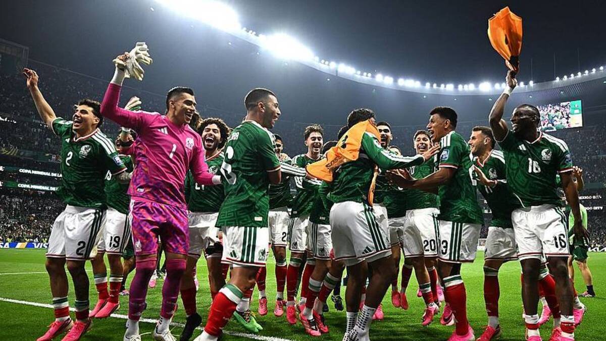  Mexico has played better and better with every passing game this summer. | Wu Wei/Xinhua/Getty Images 