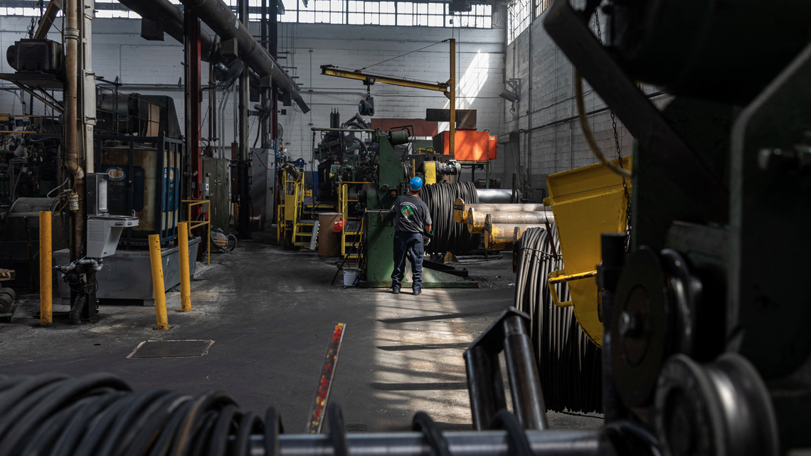 Canadian factory PMI hits six-month low in September on trade frictions 