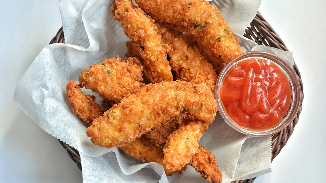 Fried chicken restaurant with Korean-inspired “Gogo” sauce opens in West Sacramento