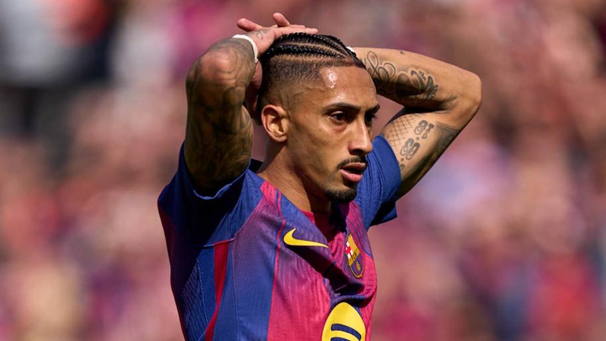  Raphinha could be a huge loss for Barcelona. | Alex Caparros/Getty Images 