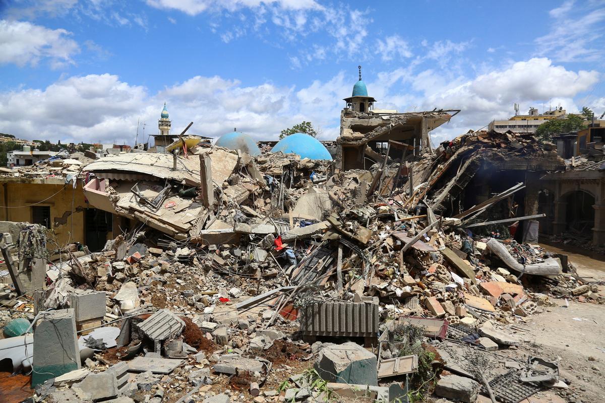 Buildings lie in ruins in the Saray historic neighbourhood following an Israeli strike on Tuesday, according to Lebanon's state news agency, in Nabatieh, Lebanon May 20, 2026. REUTERS/Stringer