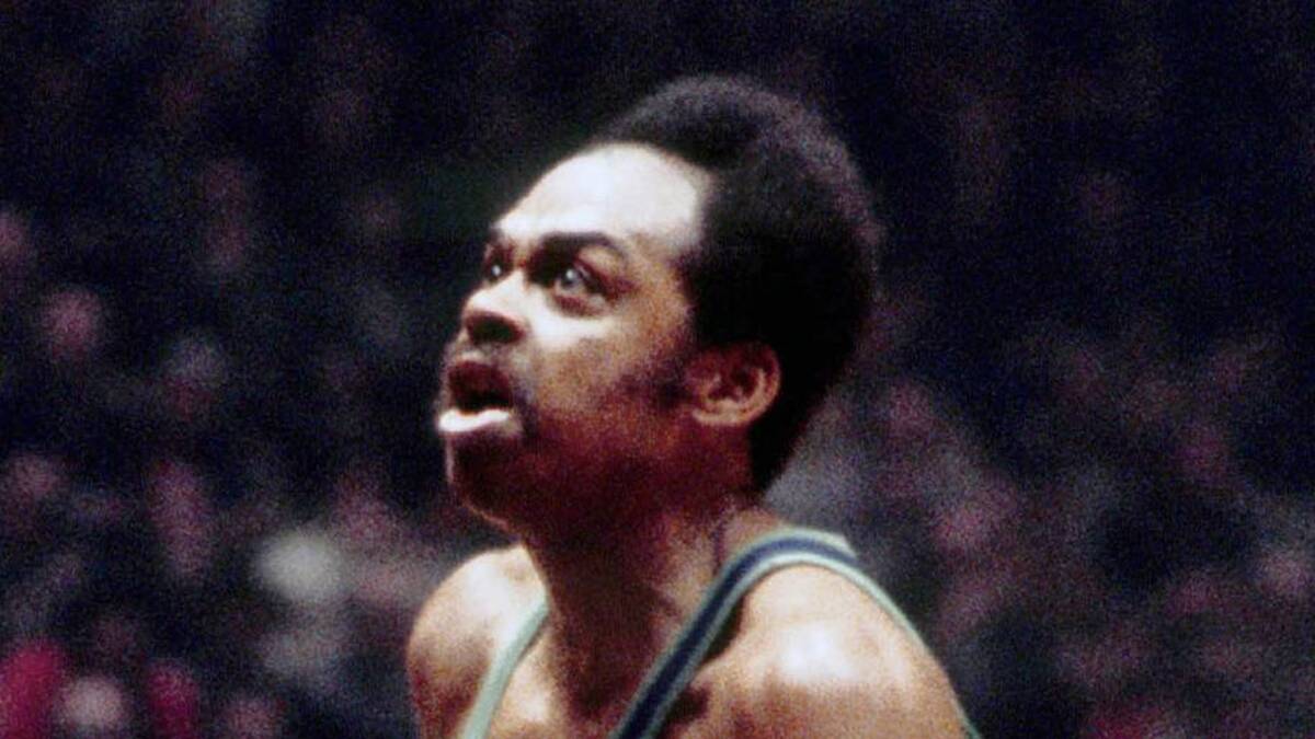  Feb. 9, 1971; New York, NY, USA; FILE PHOTO; Atlanta Hawks guard Walt Hazzard (42), also known as Mahdi Abdul-Rahman in action against the New York Knicks at Madison Square Garden. Mandatory Credit: Manny Rubio-USA TODAY Sports | IMAGN IMAGES via Reuters Connect 