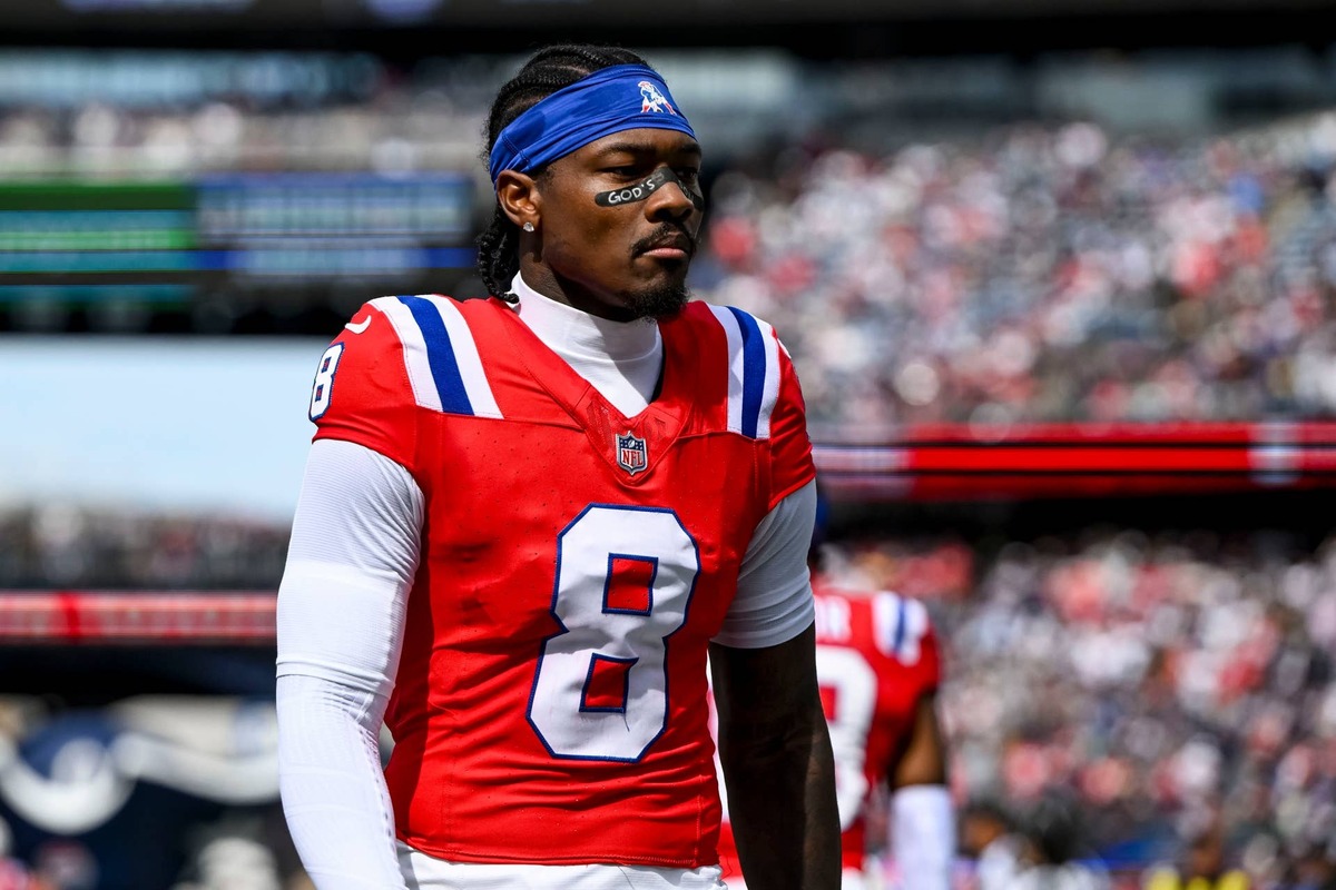  New England Patriots wide receiver Stefon Diggs (8). Brian Fluharty-Imagn Images