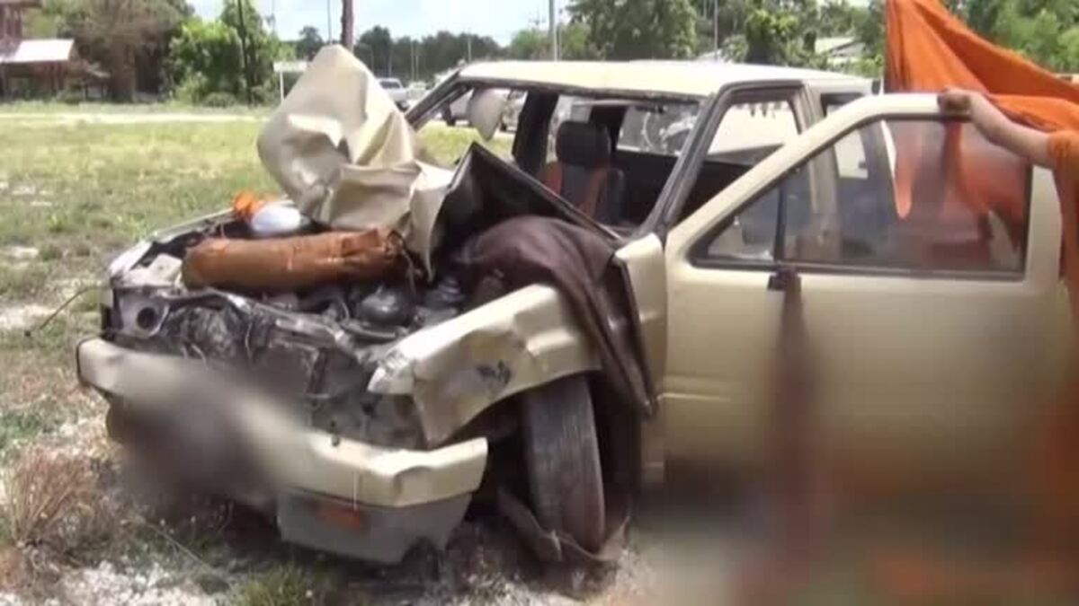 4451EC-THAILAND-ACCIDENT_CAPTIONED__O_