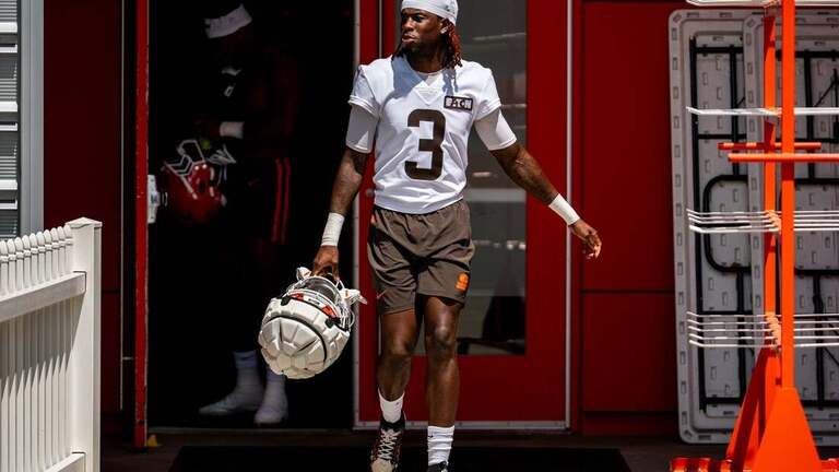 Browns WR Jerry Jeudy clarifies "4" reference in viral video 