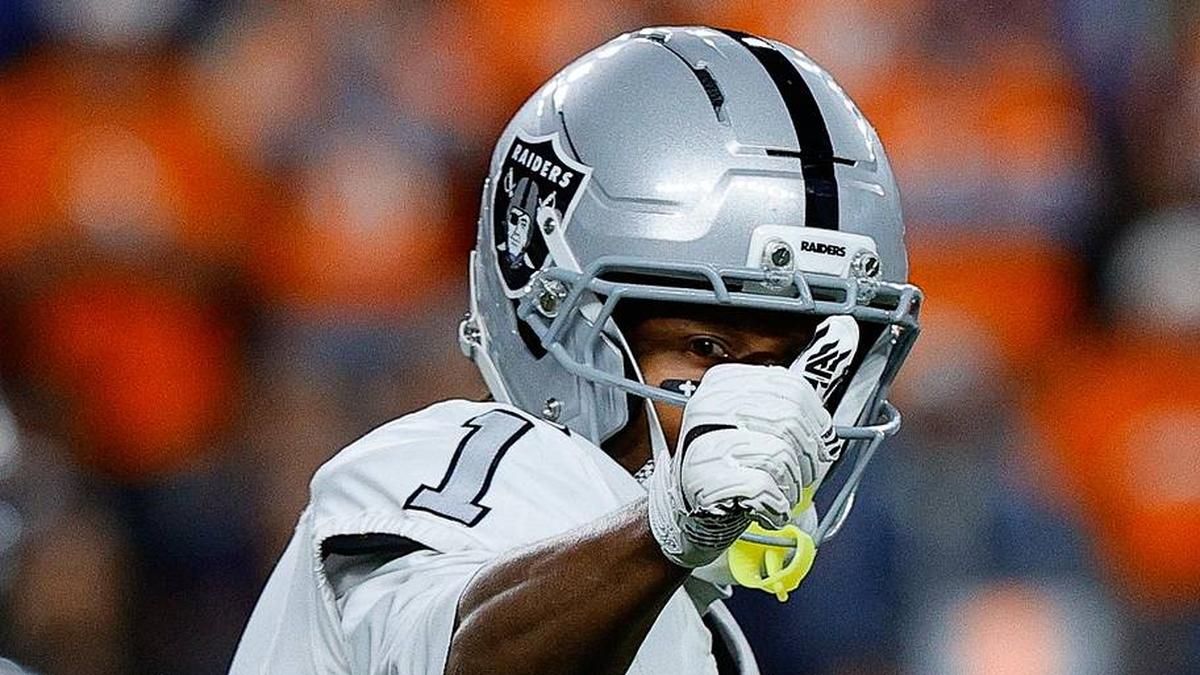  Nov 6, 2025; Denver, Colorado, USA; Las Vegas Raiders wide receiver Tre Tucker (1) gestures at the line of scrimmage in the fourth quarter against the Denver Broncos at Empower Field at Mile High. Mandatory Credit: Isaiah J. Downing-Imagn Images | Isaiah J. Downing-Imagn Images 
