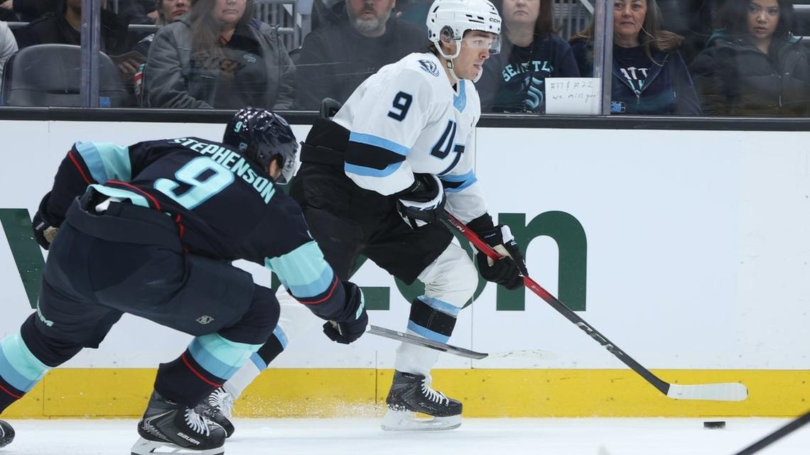 Clayton Keller's hatty surges Mammoth past lowly Canucks