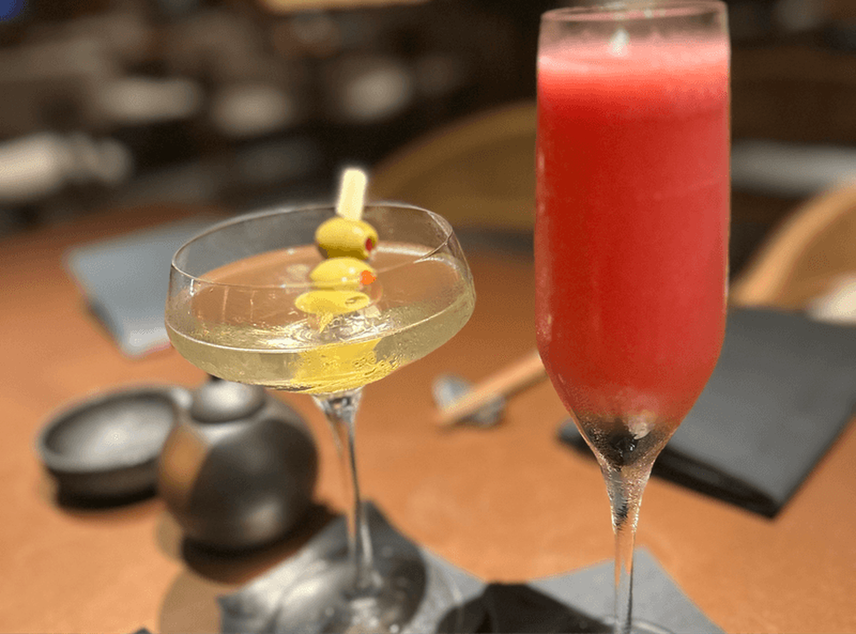  The sake martini (left) and Berry Japanese 75 that kicked off our dinner at ShinSen. Photo credit: April Benshosan 