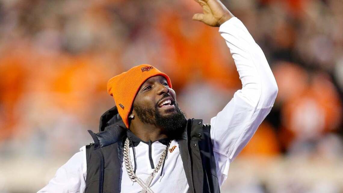 Ex-Cowboys star Dez Bryant says police aimed gun at him 