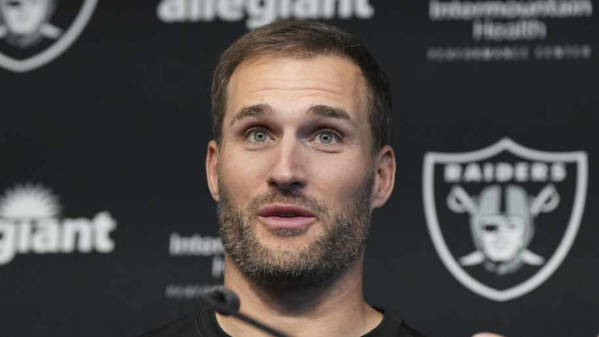  Apr 8, 2026; Las Vegas, NV, USA; Las Vegas Raiders quarterback Kirk Cousins speaks at a press conference at Intermountain Health Performance Center. Mandatory Credit: Candice Ward-Imagn Images | Candice Ward-Imagn Images 