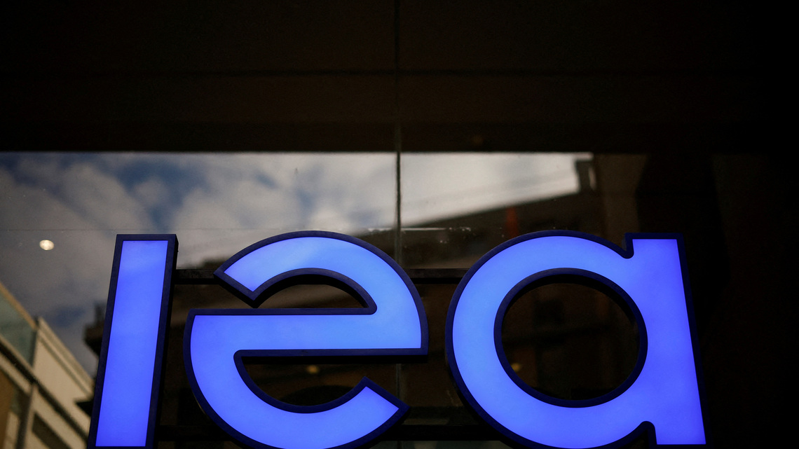 IEA to accelerate oil reserve release, says 100 million barrels still to come 