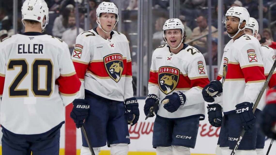 NHL roundup: Brady Tkachuk's natural hat trick helps Panthers top Jackets 