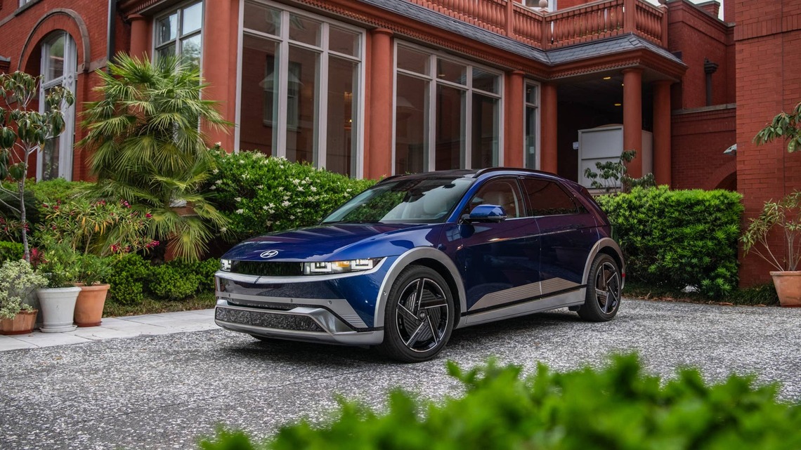 Everyone Buys the Tesla Model Y. I'd Take the Hyundai Ioniq 5 Instead 
