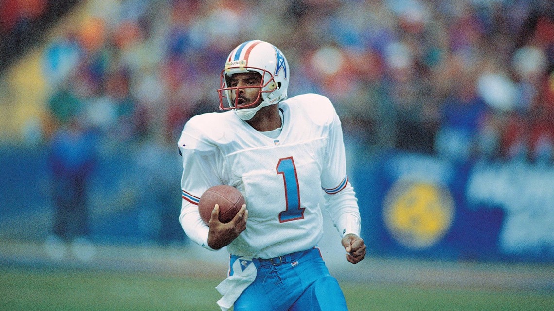 5 Best Quarterbacks in Tennessee Titans History 