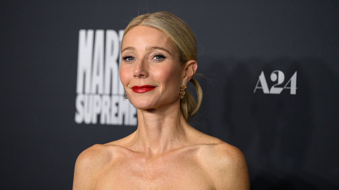 Gwyneth Paltrow Wore the French Girl Basic We're Stealing for $26 