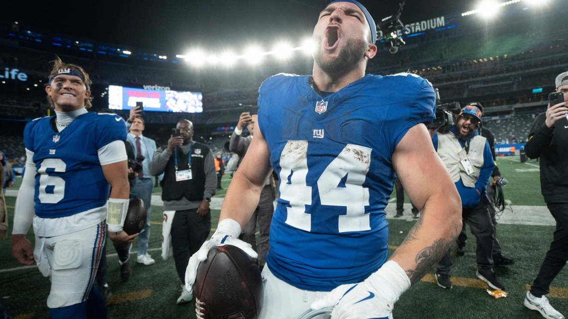 Best Player Prop Bets, Latest Odds for Dallas Cowboys at New York Giants in Week 1 