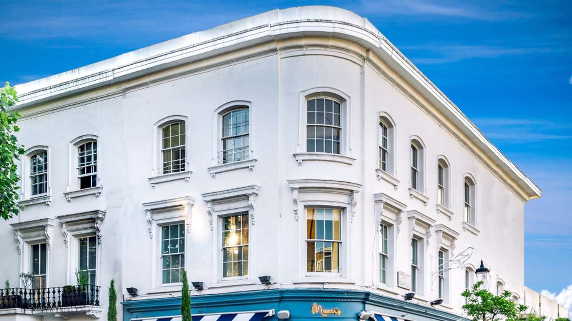 Why every appetizer and entree at this restaurant costs the same