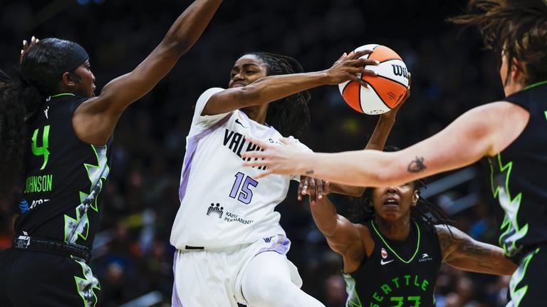 Valkyries look to get defensive against sinking Sun 