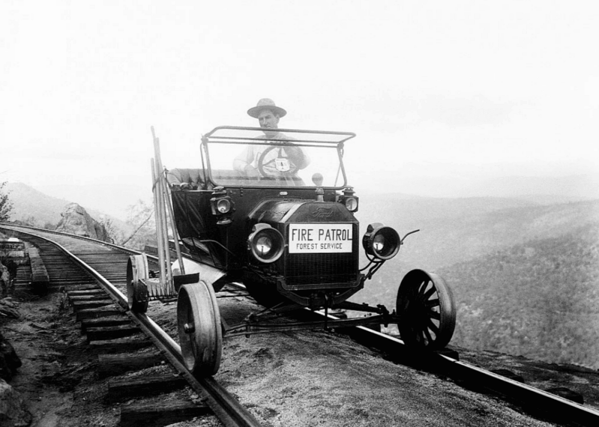  Corbis Historical 