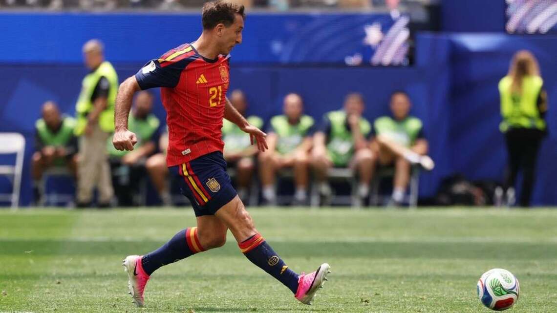 Mikel Oyarzabal nets 2 as Spain roll past Austria into round of 16 