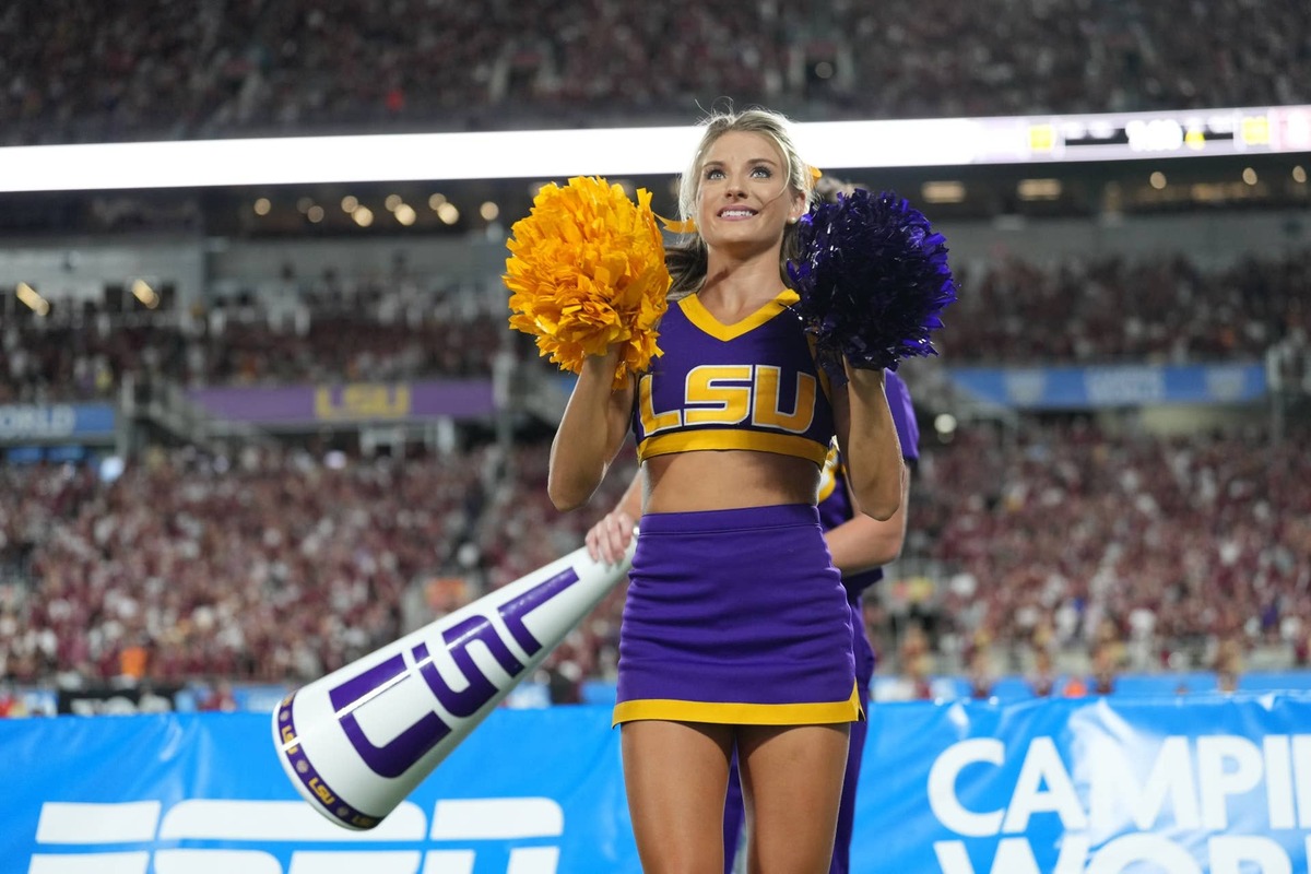 ORLANDO, FL - SEPTEMBER 03: an LSU Tigers cheerleader performs of the fans during the Camping World Kickoff game between the LSU Tigers and the Florida State Seminoles, on Sunday, September 3, 2023 at Camping World Stadium in Orlando, Fla. (Photo by Peter Joneleit/Icon Sportswire via Getty Images) 