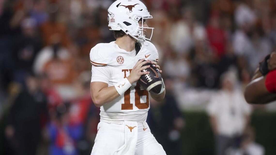 Arch Manning leads No. 5 Texas into opener vs. Texas State