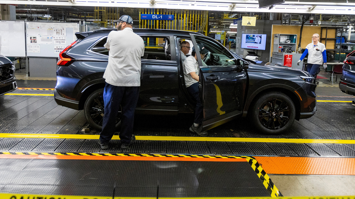 Higher tariffs on Canadian imports would be 'catastrophic,' Honda exec says 
